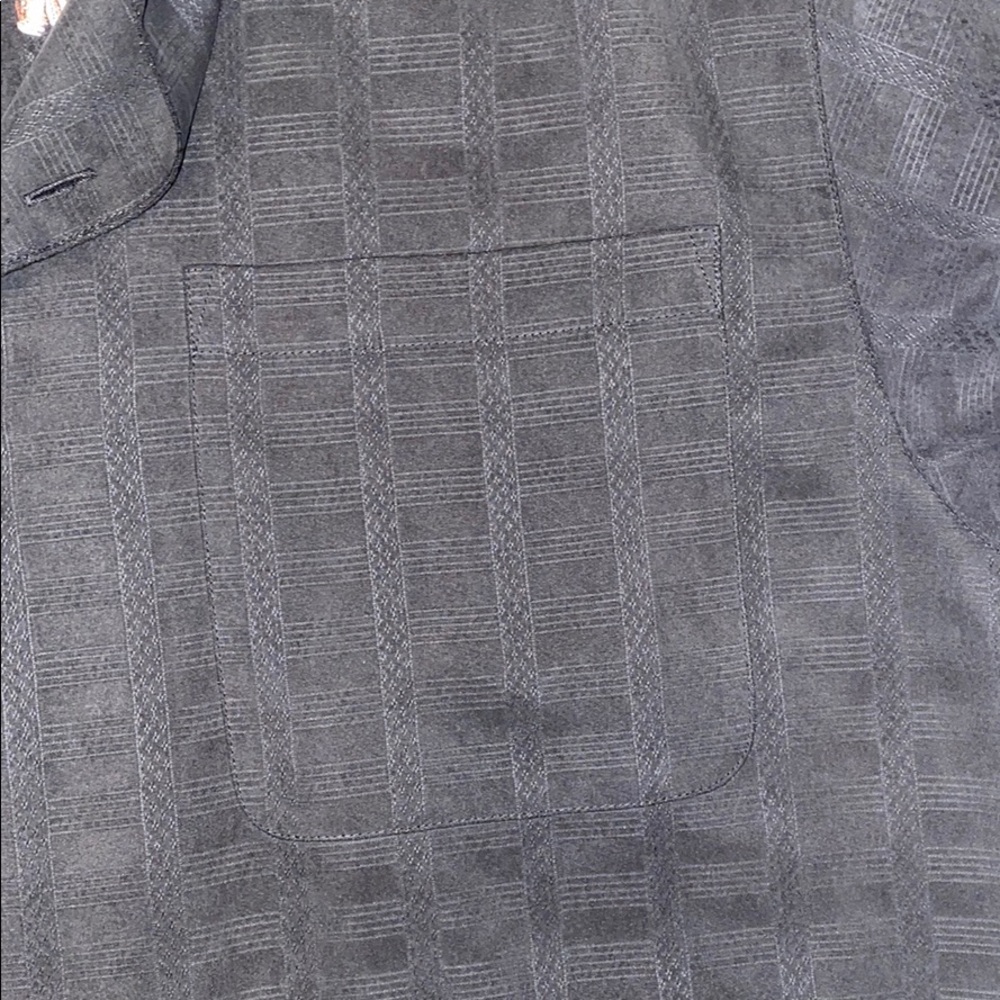 Tommy Bahama “King of the Green” Silk Shirt - Picture 7 of 9